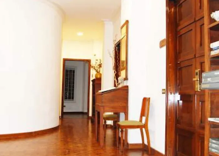 A Star ゲストハウス ローマ